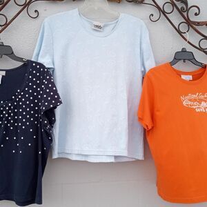 3 Ladies XL Tops in very good condition - Sag Harbor